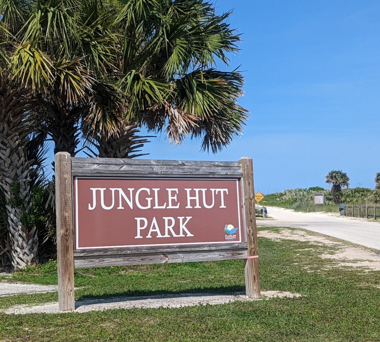 jungle-hut-road-park-photo